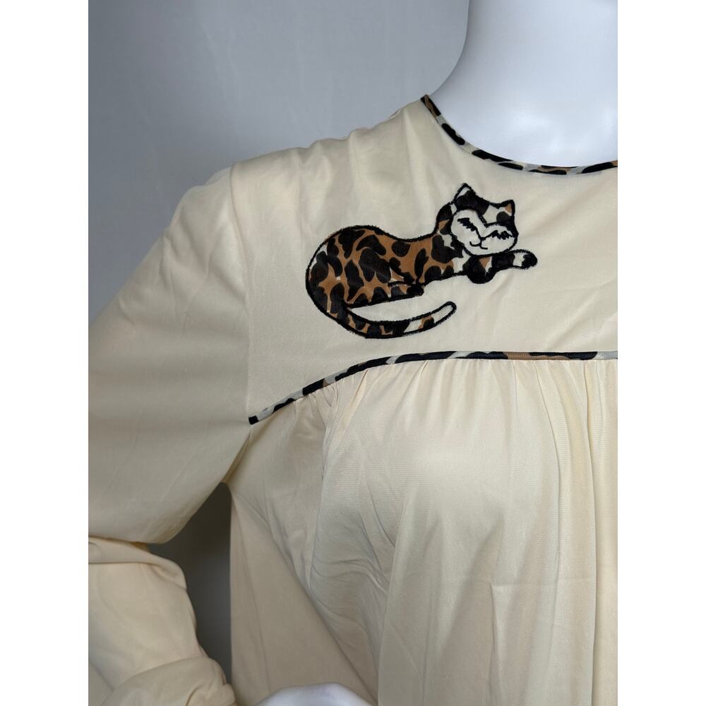Vintage Vanity Fair Sheer Nightgown with Cat Appliqué Small/Medium - Picture 2 of 9
